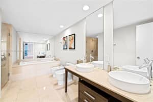 465 Brickell Ave APT 5302, Miami, FL 33131, - MLS#A11830375