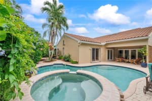 3631 Nw 71st St, Coconut Creek