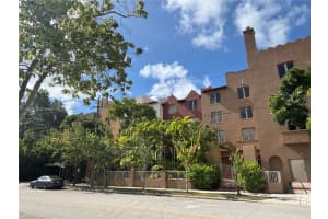 2630 SW 28th St 34, Miami, FL 33133 - MLS#A11830433