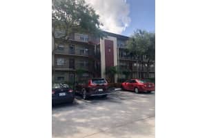 850 SW 133rd Terrace APT 302B, Pembroke Pines, FL 33027, - MLS#A11830434