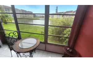 8861 Sunrise Lakes Blvd 106, Sunrise