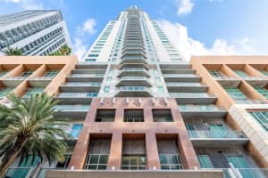 Vizcayne, 253 NE 2nd St APT 2608, Miami, FL 33132, Sold 08/29/25