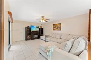 11883 SW 9th Manor, Davie, FL 33325, - MLS#A11830551