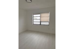1000 W 28th St APT 15, Hialeah, FL 33010, - MLS#A11830654
