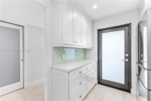 6901 Edgewater Dr APT 328, Coral Gables, FL 33133, - MLS#A11830700