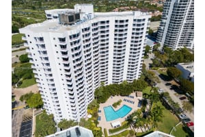3300 NE 192 St APT 1908, Aventura, FL 33180, Sold 08/29/25