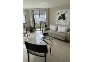 540 Brickell Key Dr 1211, Miami