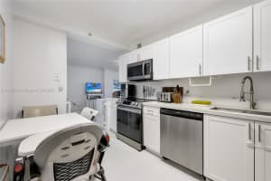 401 69th St 308 Miami Beach, FL 33141 - MLS#A11830850