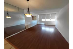 1351 NE Miami Gardens Dr APT 513E, Miami, FL 33179, Sold 09/30/25