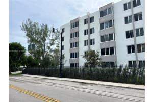 250 180th Dr 205, Sunny Isles Beach