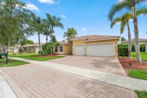 19442 Sw 39th St, Miramar