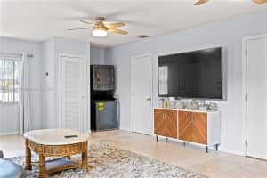 600 NW 99th St, Miami, FL 33150, - MLS#A11830935