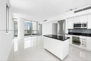 92 SW 3rd St APT 2210, Miami, FL 33130, - MLS#A11830977