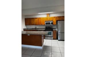 4610 Nw 79th Ave 2b, Doral