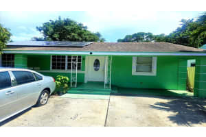 620 W Branch St, Lantana, FL 33462, Sold 08/22/25