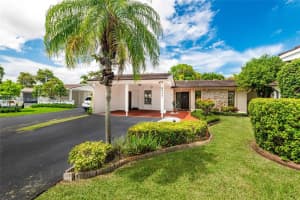 8445 Sw 80th Pl, Miami