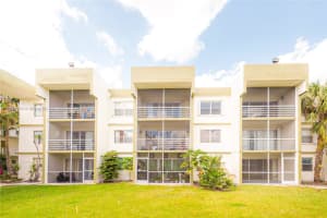 4255 N University Dr 205, Sunrise