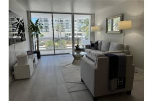 5700 Collins Ave APT 3C, Miami Beach, FL 33140, - MLS#A11831134