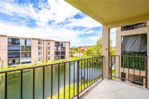 8895 Fontainebleau Blvd APT 301, Miami, FL 33172, - MLS#A11831157