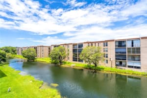 8895 Fontainebleau Blvd APT 301, Miami, FL 33172, - MLS#A11831157