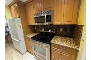 11685 Canal Dr 303, North Miami