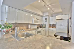 555 NE 15th St APT 10G, Miami, FL 33132, - MLS#A11831268