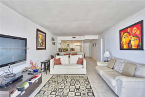 555 NE 15th St APT 10G, Miami, FL 33132, - MLS#A11831268