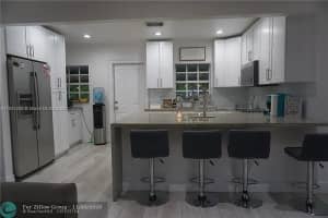 771 E 35th St, Hialeah