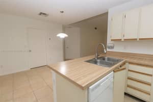 18328 Nw 68th Ave P, Hialeah