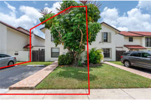 10114 NW 4th Ln # 3-12, Miami, FL 33172, - MLS#A11831383