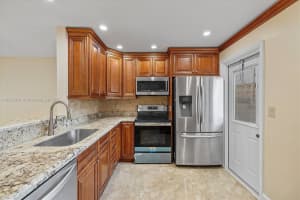 219 NE 14th Ave APT 101, Hallandale Beach, FL 33009, - MLS#A11831431