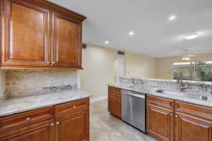 219 NE 14th Ave APT 101, Hallandale Beach, FL 33009, - MLS#A11831431