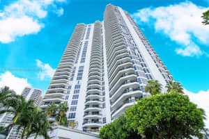 3500 Mystic Pointe Dr 1908, Aventura