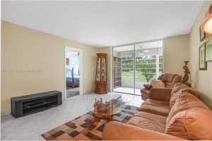 9261 Sunrise Lakes Blvd APT 203, Sunrise, FL 33322, - MLS#A11831491