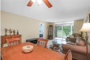 9261 Sunrise Lakes Blvd APT 203, Sunrise, FL 33322, - MLS#A11831491