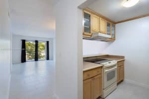3181 Sw 13 314, Miami