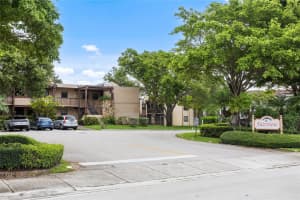 20801 San Simeon Way 105 Miami, FL 33179 - MLS#A11831639