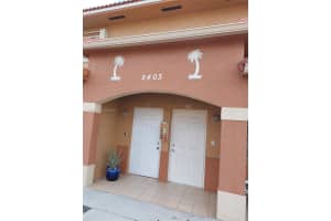 2403 W 76th St 203, Hialeah