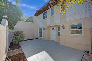7310 Miami Lakeway S, Hialeah, FL 33014, - MLS#A11831713