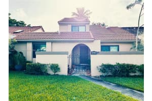 18015 Nw 66th Ct Cir, Hialeah