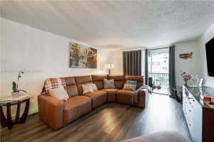 2800 Somerset Dr APT 215J, Lauderdale Lakes, FL 33311, - MLS#A11831745