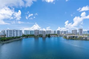 18081 Biscayne Blvd 1205, Aventura