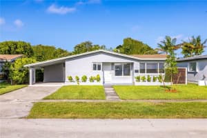2111 N 14th Ct, Hollywood