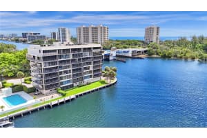 900 NE Spanish River Blvd, Boca Raton, FL 33431, - MLS#A11831939