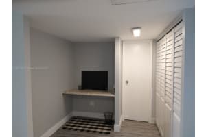 5102 NW 36th St APT 406, Lauderdale Lakes, FL 33319, - MLS#A11831952