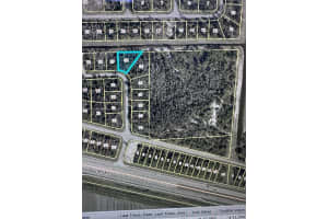649 Lydia St Lehigh Acres, FL 33974 Sold 08/15/25
