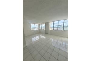 2025 Ne 164th St 416, North Miami Beach