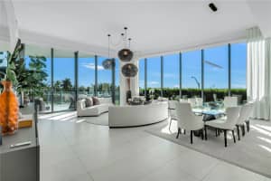2811 S Bayshore Dr 4a, Miami