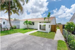 973 SW 88th Ave, Miami, FL 33174, - MLS#A11832070