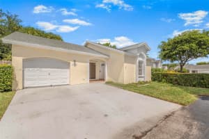 10016 Nw 51st Ter Doral, FL 33178 - MLS#A11832077